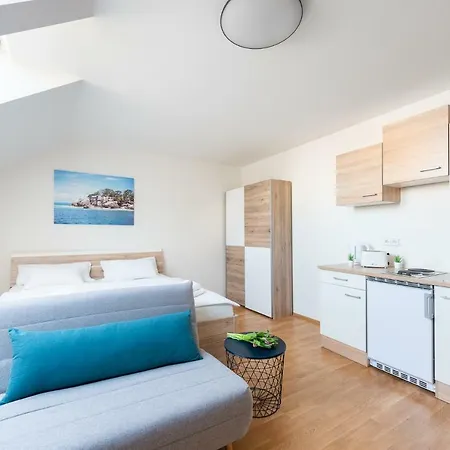 Ferdinand Apartment
